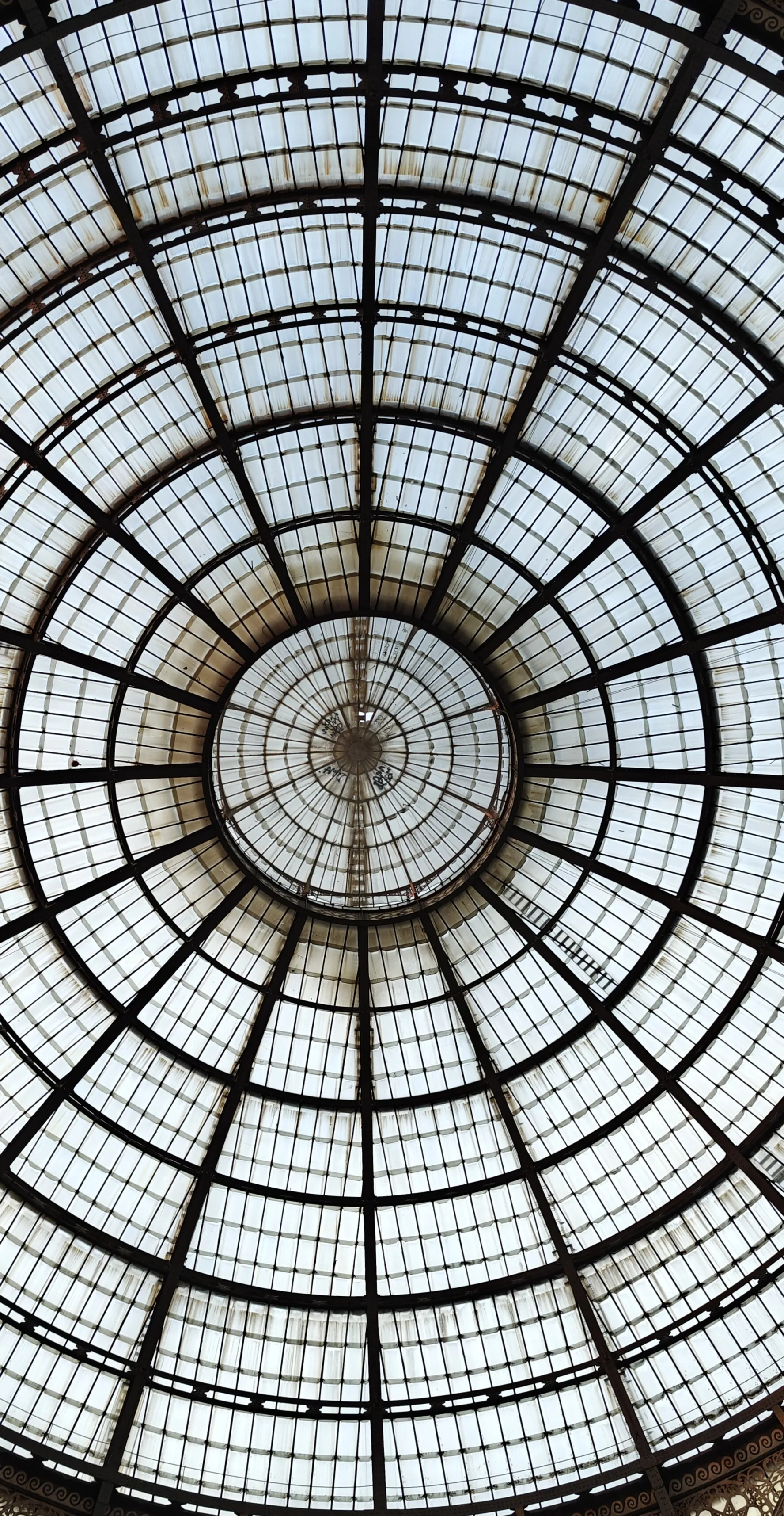 The galleria roof at an odd angle